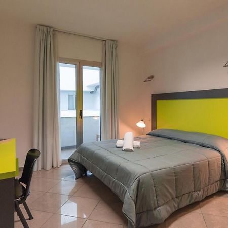 אולביה Delta Rooms מראה חיצוני תמונה
