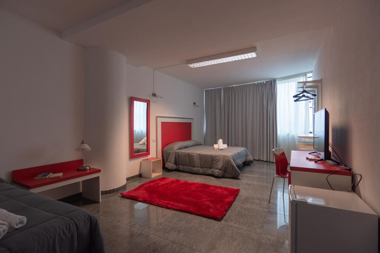 אולביה Delta Rooms מראה חיצוני תמונה