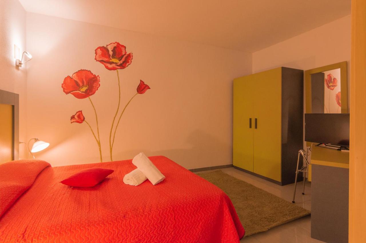 אולביה Delta Rooms מראה חיצוני תמונה