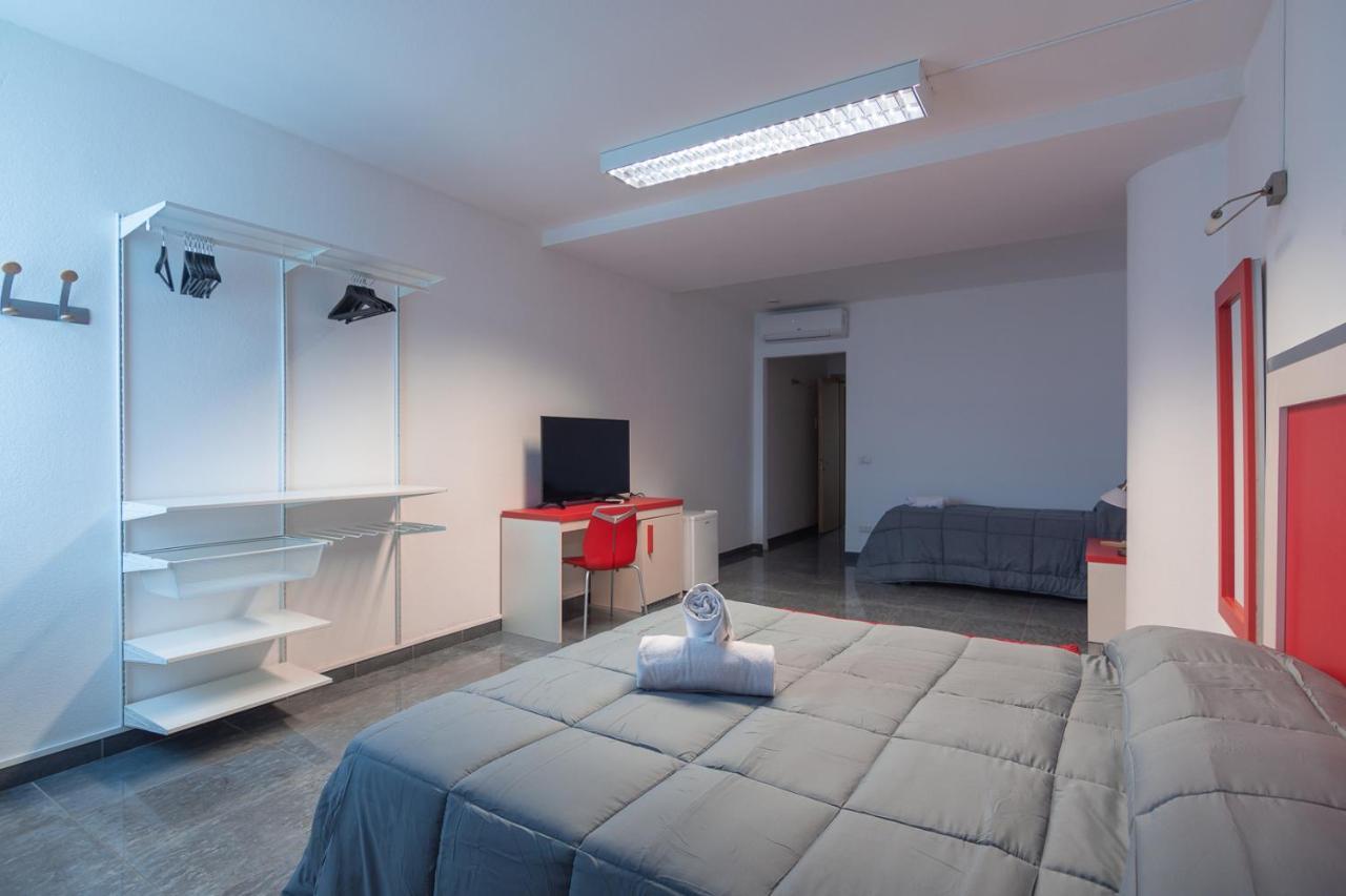 אולביה Delta Rooms מראה חיצוני תמונה